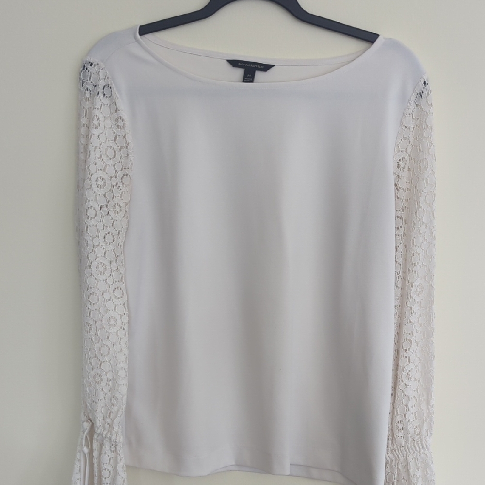 Banana Republic Lace Bell sleeve Top